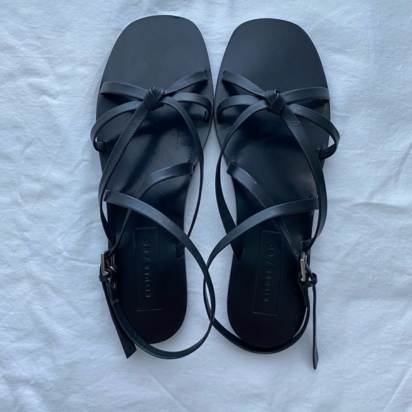 SOLD!! Either/Or ‘The Dress Sandal’ in black leather Size 8 NWB - Picture 2 of 6